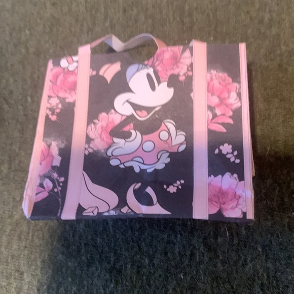 Minnie Mouse Disney mini brands lot of 7 , ultra rare gold included - Picture 12 of 12